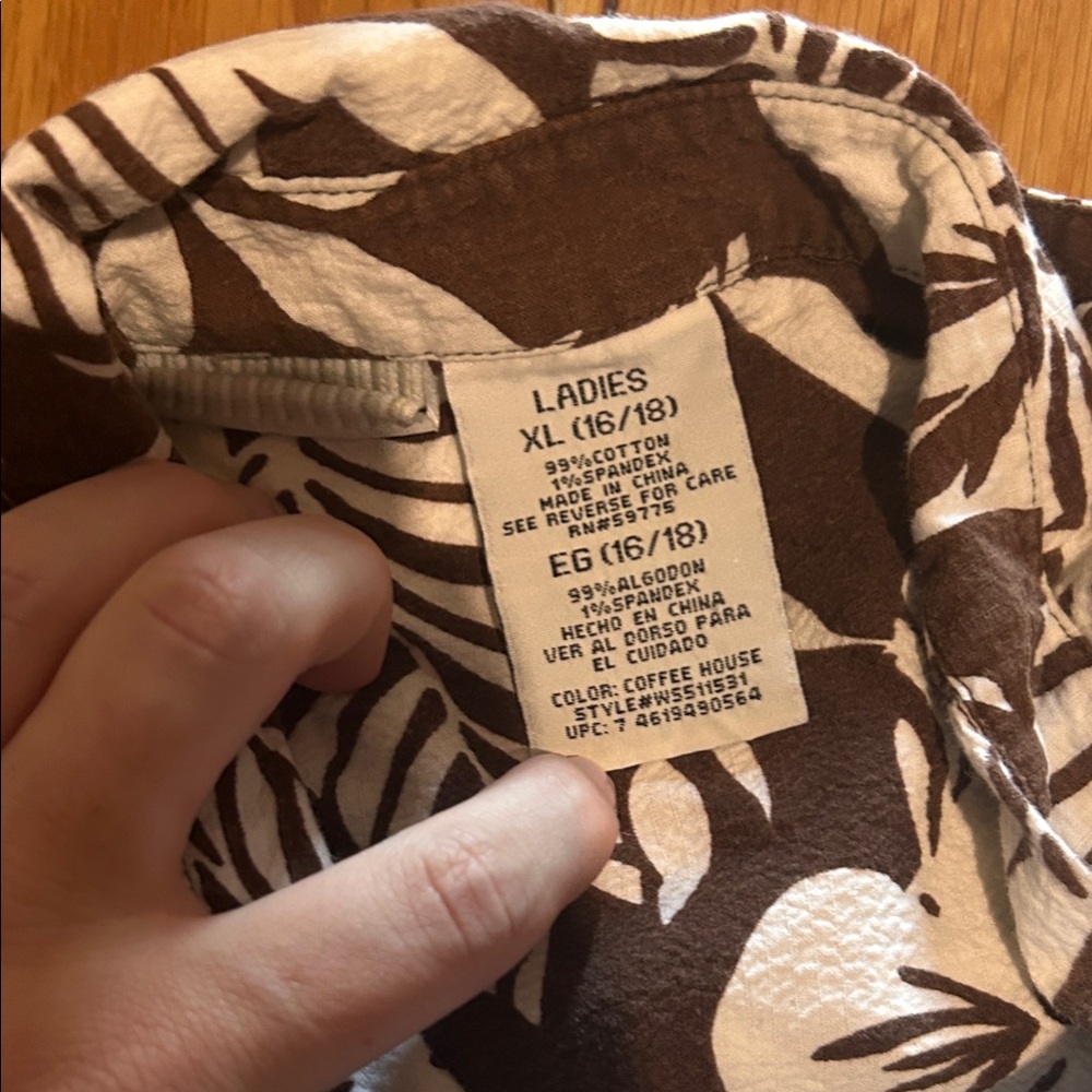 Ladies Brown and White Floral Shirt - Picture 2 of 2
